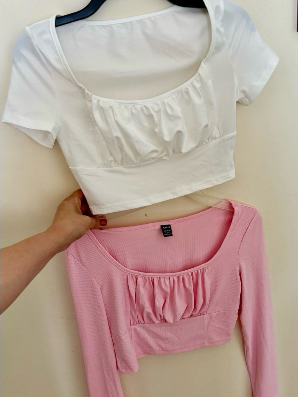 Women’s Scoop-Neck Ruched Crop Top - Pink and White smal size - Picture 7 of 7